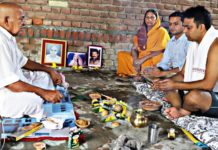 भाजपा के सांसद- विधायक ने निभाया पुत्र धर्म, पिता सहित सभी पूर्वजों का किया पिंडदान, सोशल मीडिया पर तस्वीरें हो रही ट्रेंड