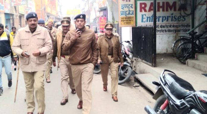 प्लीज! अफवाहों पर ध्यान मत दीजिए। हम आप के साथ हैं।
