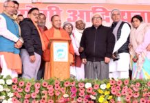 Gorakhpur: सीएम योगी ने चेताया, सुधर जाएं अराजकतत्व वरना होगी उनकी मनचाही जेल यात्रा