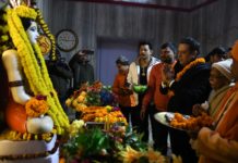 Gorakhpur: गोविंदा से बोले सीएम योगी, यूपी में अपार संभावना, यहां कराएं फिल्मों की शूटिंग