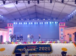 सुबह हो महोत्सव का आगाज शानदार, इसलिए तैयारियां चलती रही रातभर