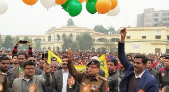 हम शपथ लेते हैं कि लोकतंत्र की मर्यादा बनाएं रखेंगे