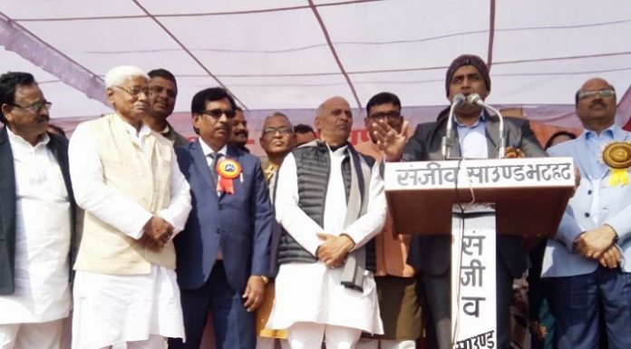 सांसद रवि किशन की सलाह: सिरदर्द हो बुखार, उपचार के लिए जाएं सिर्फ सरकारी अस्पताल