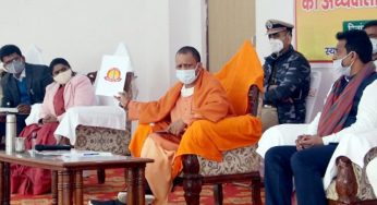 चौरीचौरा शताब्दी वर्ष पर पीएम जारी करेंगे डाक टिकट, शहीदों को नमन कर सीएम योगी ने की समीक्षा बैठक