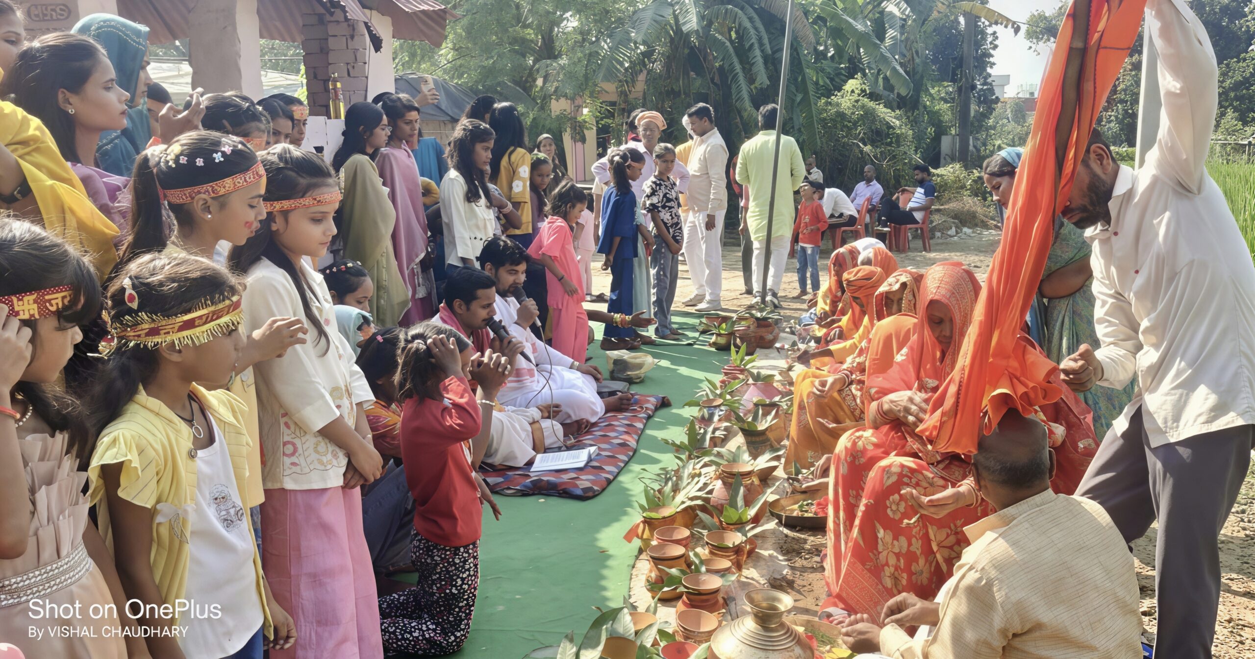 गोरखपुर के मठिया में रुद्र महायज्ञ की कलश शोभायात्रा