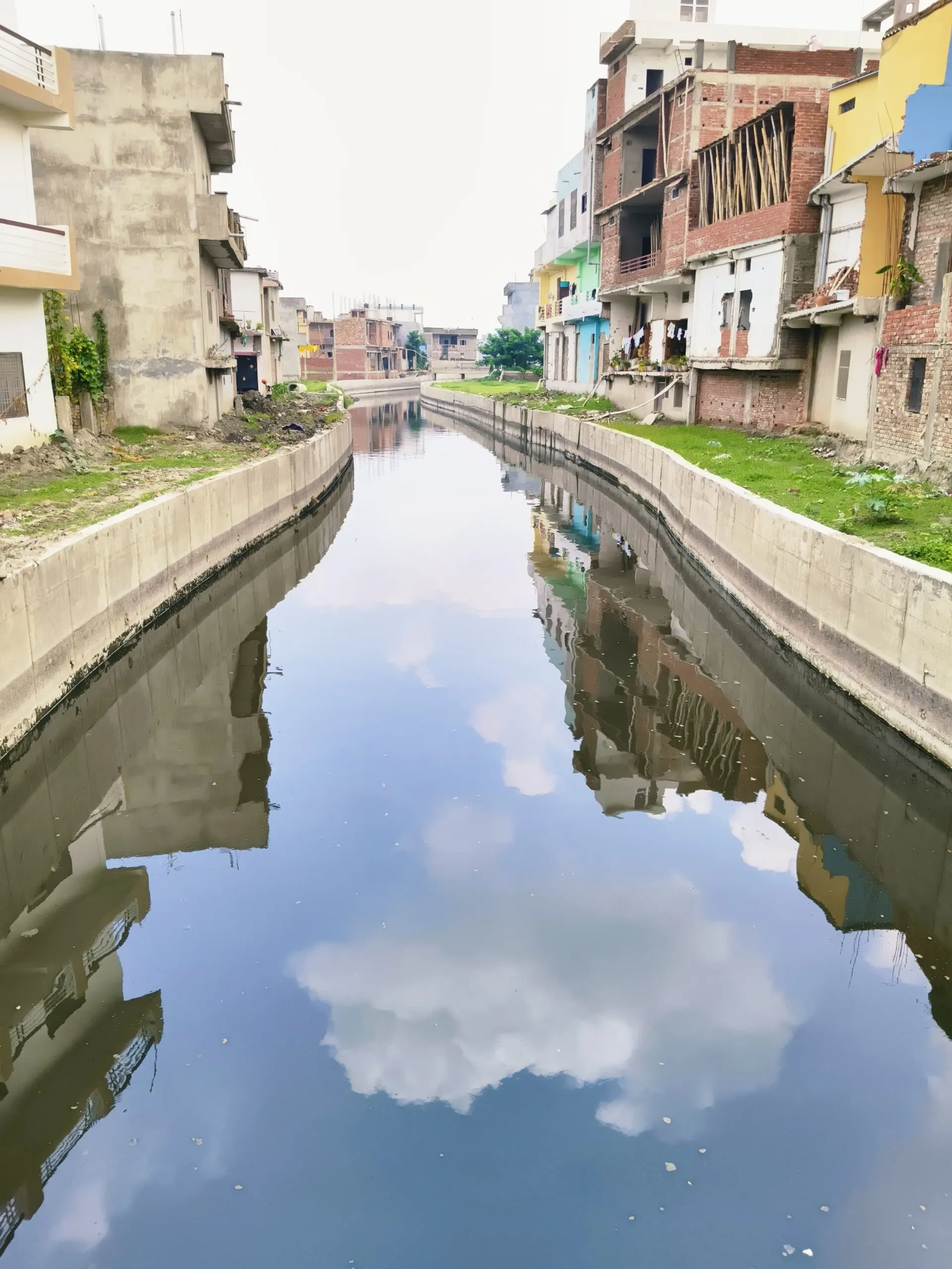 जलभराव से मुक्ति की राह बना गोड़धोइया नाला