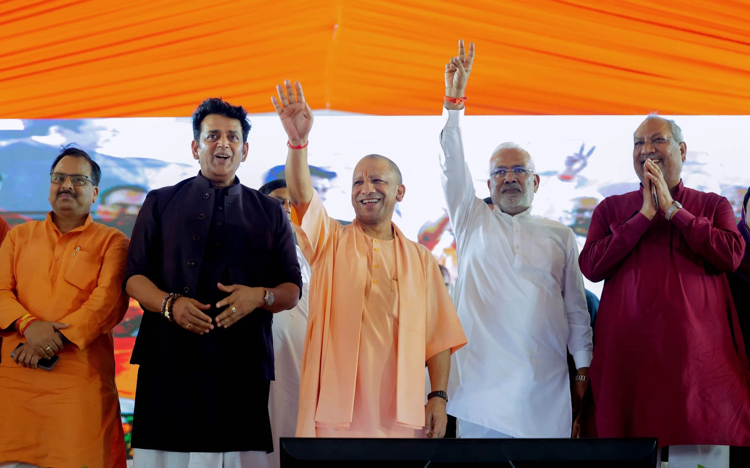 कानून से खिलवाड़ किया तो धज्जियां उड़ाने में देर नहीं लगेगी : योगी