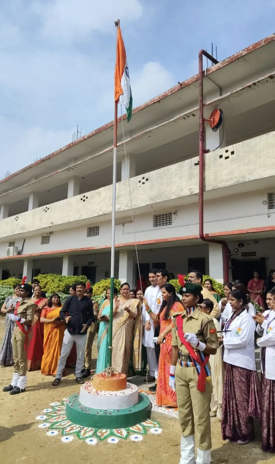 तकनीक में दक्ष बनें, संवेदनाएं न भूलें : डॉ. शिव शंकर शाही