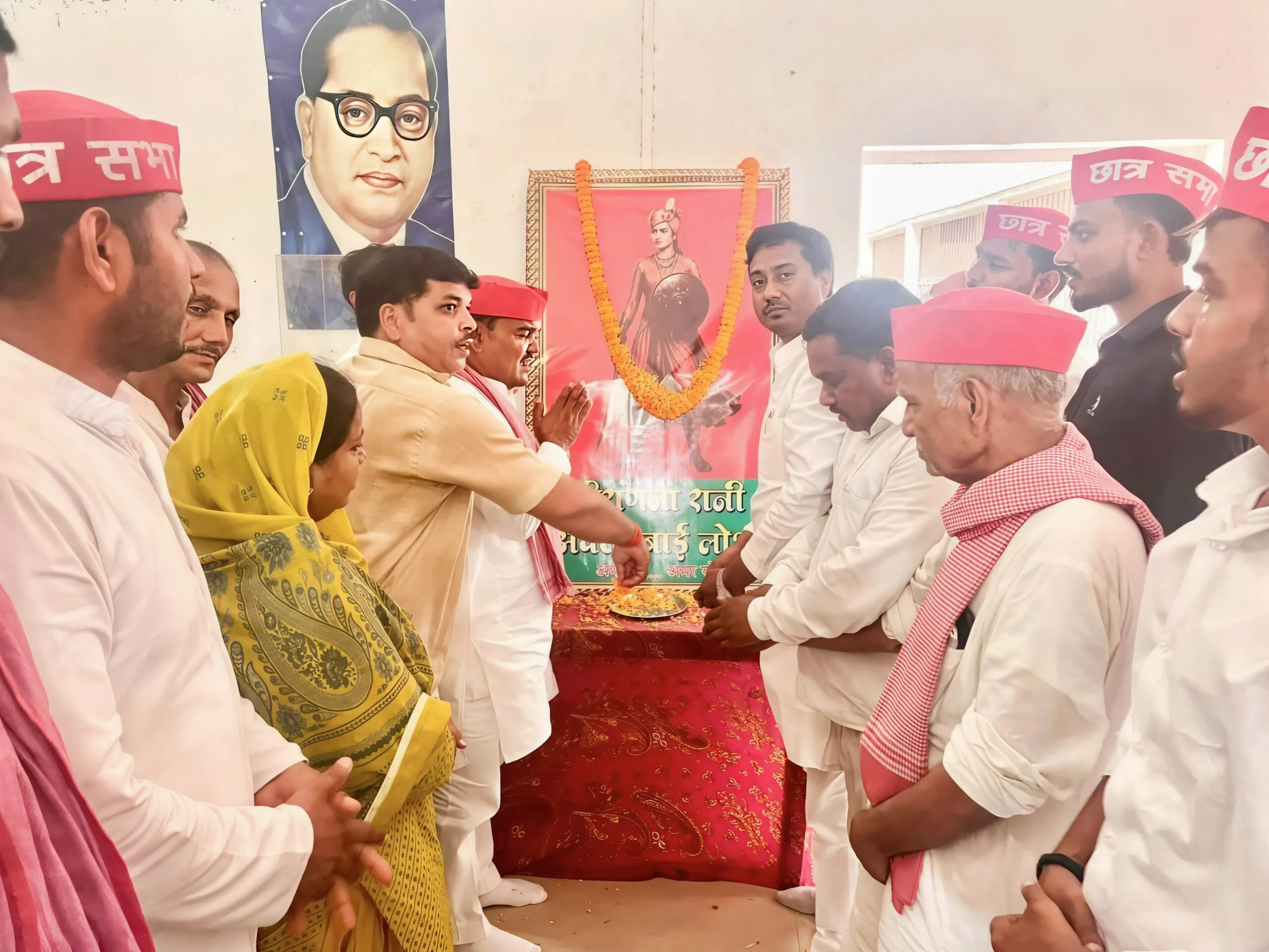 वीरांगना अवंतीबाई लोधी की जयंती पर सपा नेताओं ने किया नमन
