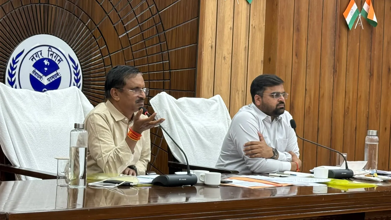 गोरखपुर नगर निगम सदन की 22वीं बैठक में 12 प्रस्तावों पर लगी मुहर, 15 हजार कंबल खरीदने को मंजूरी